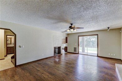 908 N Blackwelder Ave, Edmond, OK 73034 - photo 7