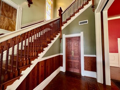 Stairs with wainscoting