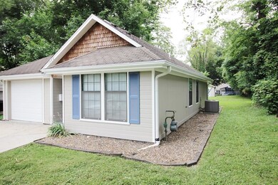 1206 NW B St, Blue Springs, MO 64015 - photo 3