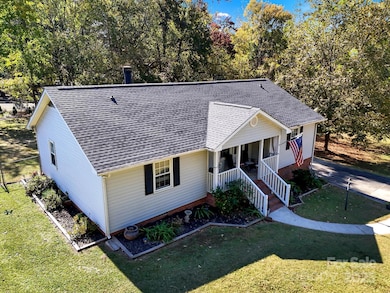 1517 University Dr, Lancaster, SC 29720 - photo 4