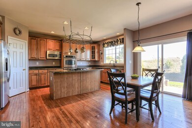 9064 Lindale Ave, Greencastle, PA 17225 - photo 4