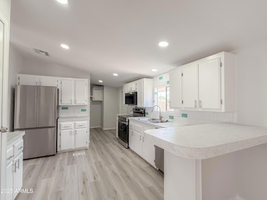 Open Kitchen