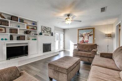 42 Devonshire Dr, Bedford, TX 76021 - photo 7