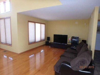 10 Carrington Ct, Hazel Crest, IL 60429 - photo 3