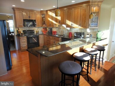 198 Old Mill Dr, Langhorne, PA 19047 - photo 3