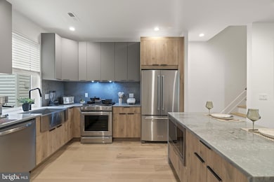 1214 E Susquehanna Ave unit D, Philadelphia, PA 19125 - photo 6