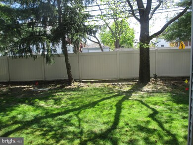 33 Village Ct, Audubon, NJ 08106 - photo 4