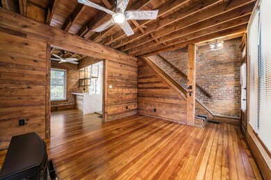 869 photo 10