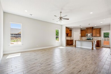 404 Clark Ave, Weatherford, TX 76086 - photo 3