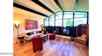 56 COUNTRY CLUB RD 4