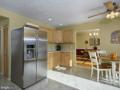 10038 Cambric Ct, Columbia, MD 21046 - photo 7