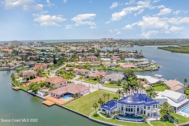 275 Andros Ave, Cocoa Beach, FL 32931