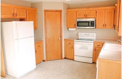 1708 Prairie Cir, Cameron, MO 64429 - photo 4