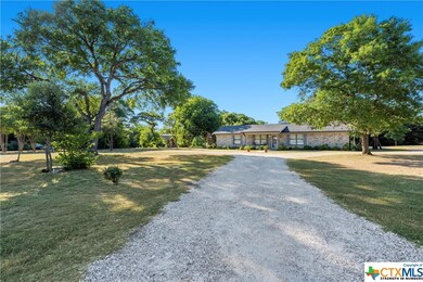 334 Red Bud Cir, Bruceville, TX 76630 - photo 3