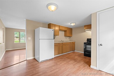 607 E Schley St, Vian, OK 74962 - photo 5