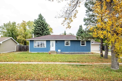 725 31st St N Fargo-3.jpg