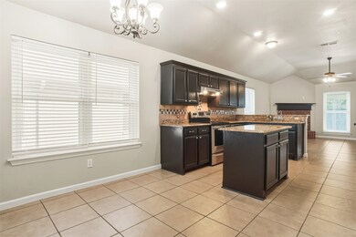 1067 Roundrock Dr, Saginaw, TX 76179 - photo 7