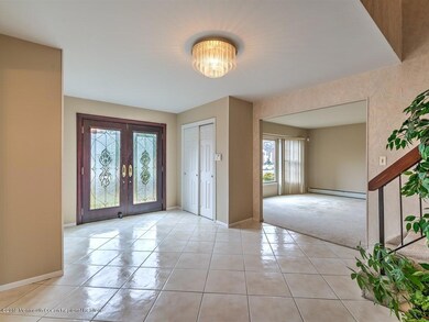 003_FOYER