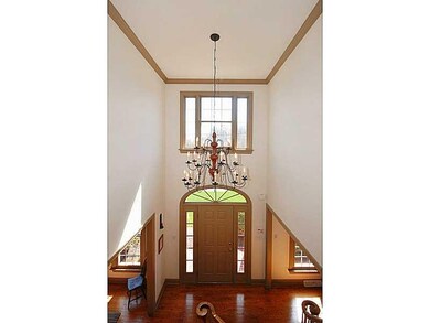 Entry/Foyer.