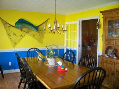 243 Gibbs Ct, Beaufort, NC 28516 - photo 5