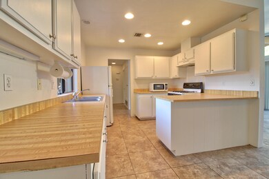 74103 Catalina Way Kitchen 2