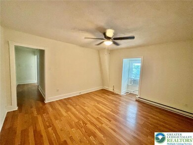 631 Pen Argyl St unit 5, Pen Argyl, PA 18072 - photo 3