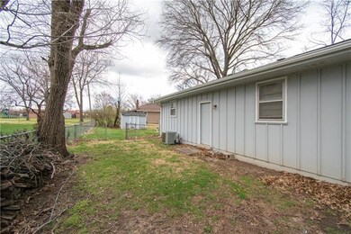 11713 W 49th Terrace, Shawnee, KS 66203 - photo 5