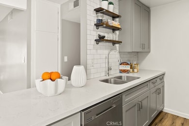 18620 Hatteras St unit 223, Tarzana, CA 91356 - photo 5