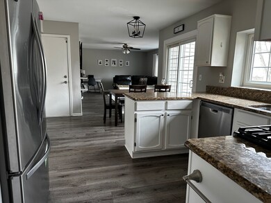 2210 Cumberland Pkwy, Algonquin, IL 60102 - photo 6