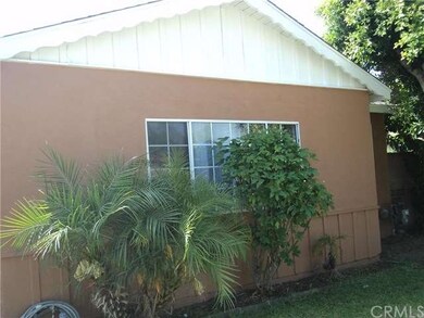 FRONT OF THE PROPERTY!