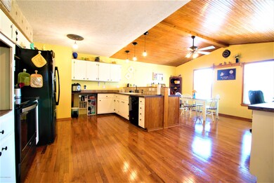 553 Bleemel Ln, Mount Washington, KY 40047 - photo 2