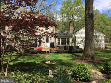 12003 Trotter Ln, Reston, VA 20191 - photo 4