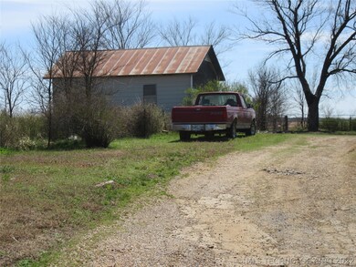 1004 Wildhorse Ranch Rd, McAlester, OK 74501 - photo 2
