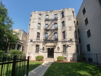 6527 S Kimbark Ave unit 1F, Chicago, IL 60637 - photo 2