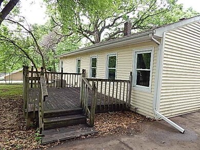 1607 Evergreen Ave, Des Moines, IA 50320 - photo 3