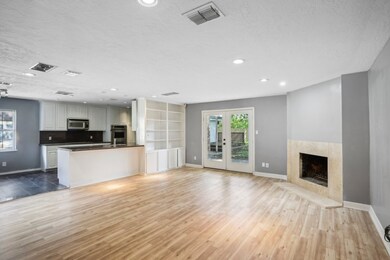 4202 Black Locust Dr, Houston, TX 77088 - photo 3