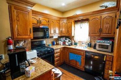 196 Hayward Place, Wallington, NJ 07057 - photo 6