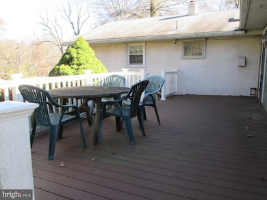 996 Schoolhouse Rd, Pottstown, PA 19465 - photo 5