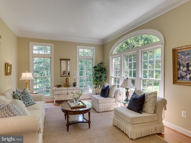 15620 Jillians Forest Way, Centreville, VA 20120 - photo 2