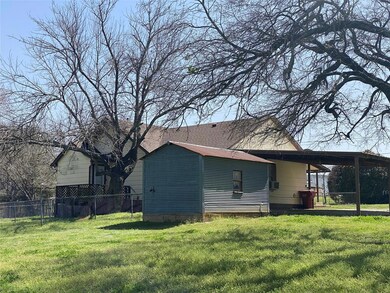 202 Blue Jay, Ector, TX 75439 - photo 6