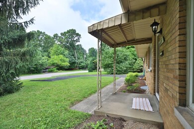 664 E Cooke Rd, Columbus, OH 43214 - photo 5