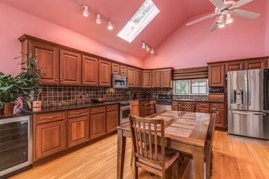 9 Lime St, Marblehead, MA 01945 - photo 4