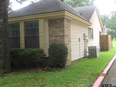 1705 Eaglewood Dr, Tyler, TX 75703 - photo 3