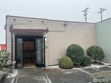 7521 Bridgeport Way W unit B, Lakewood, WA 98499 - photo 4