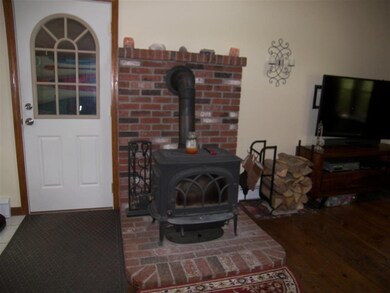 13 Hemlock Dr, Weare, NH 03281 - photo 6