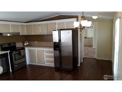 Eat-in kitchen