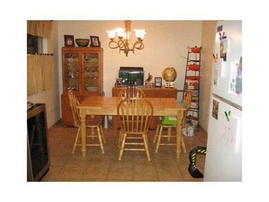 Kitchen. Country style eat-in kitchen with ceramic