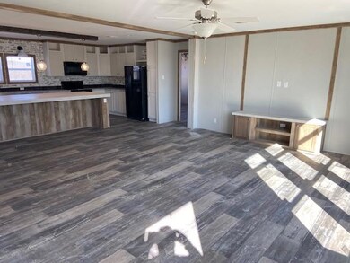 490 Shady Hill Ln, Springtown, TX 76082 - photo 7