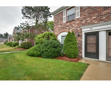 901 Windsor Dr unit 901, Framingham, MA 01701 - photo 2