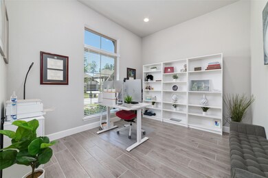 14943 Scarlet Branch Dr, Conroe, TX 77302 - photo 2